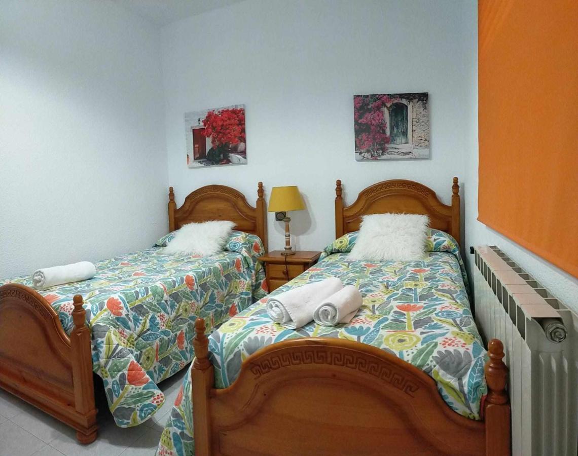 Ideal Familias Hasta 15 Personas En San Martin De Valdeiglesias Madrid Exterior foto