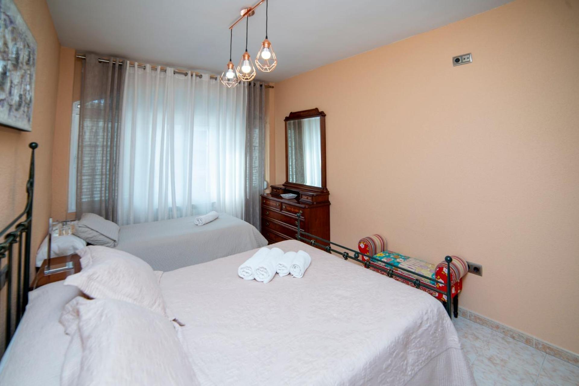 Ideal Familias Hasta 15 Personas En San Martin De Valdeiglesias Madrid Exterior foto